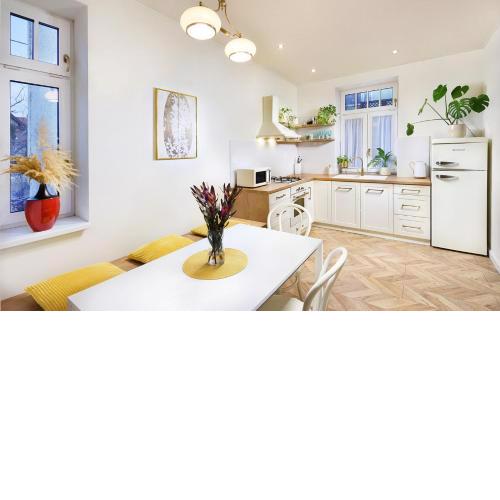 Bonton Apartments