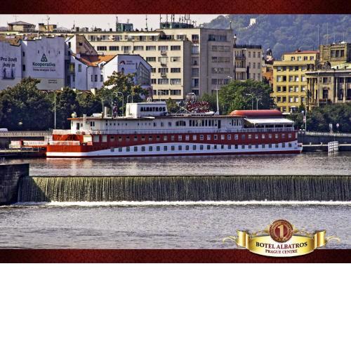Botel Albatros