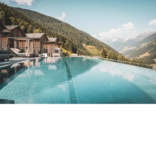 Boutique Hotel und Chalets Bergwiesenglück