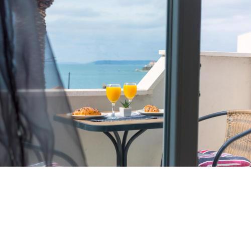 Boutique Wind Rose Apartment by the beach