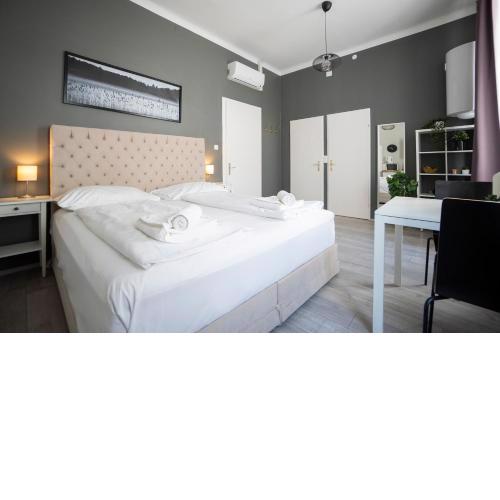Bright ,cozy , central and cute studio in Vienna