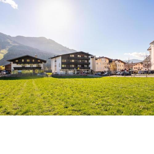 Brixen Alpin Living Top 16