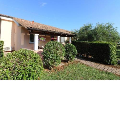 Bungalow Melisa mit Salzwasserpool in Porec