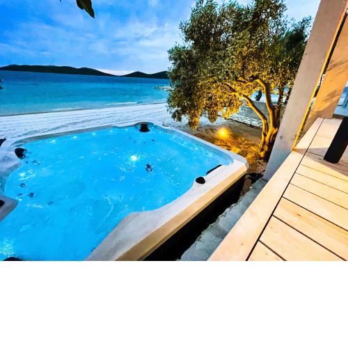 BUQEZ ECO RESORT - Beach Villa 81 - 1st Sea Line by beach