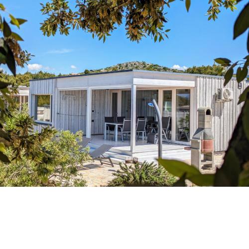 BUQEZ ECO RESORT Beachvilla Bona Haus 16