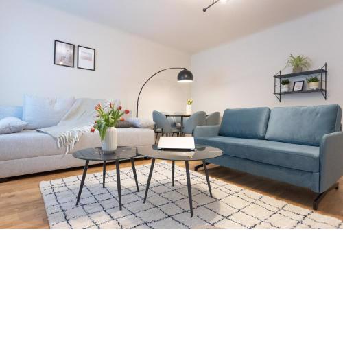 BuzzStays - Chic 1-Bed Apt by Canal Walk to Historic Centre