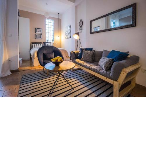 Caelestis rustic studio