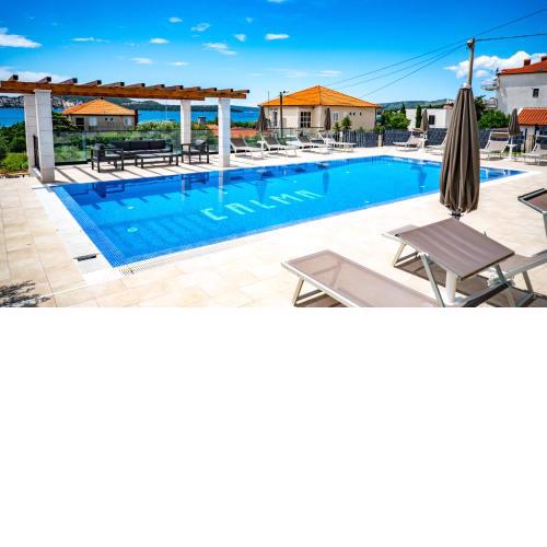 Calma apartments