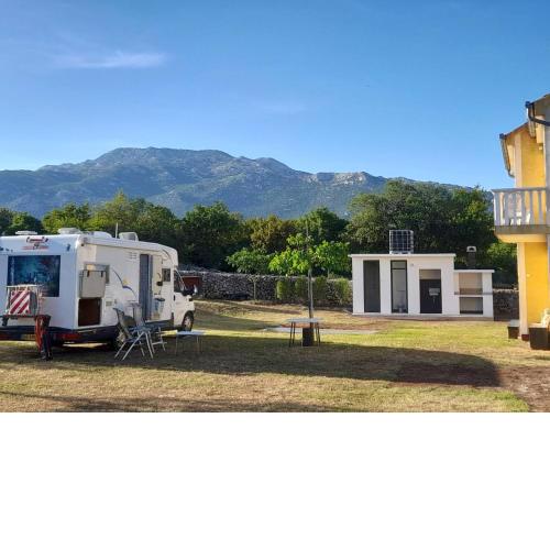 Camping Dolovi