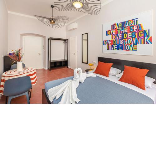 Cap Rooms