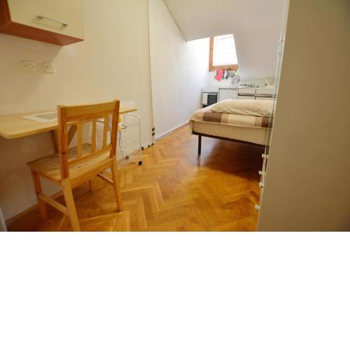 Carera Room