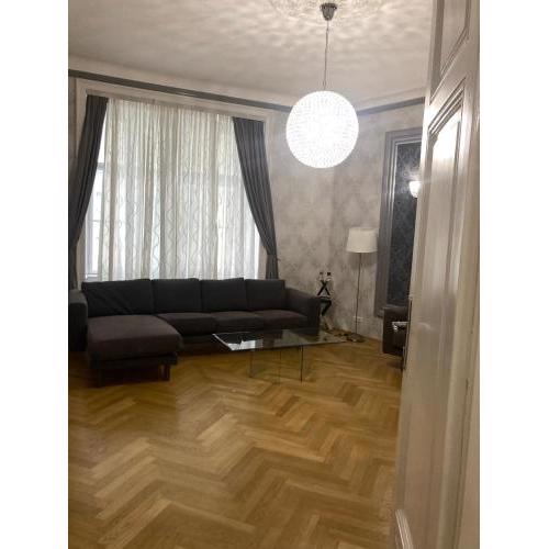 Carlton Suites