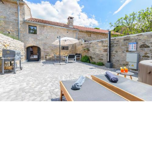 casa Roveria