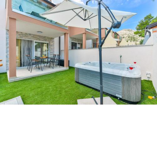 Cascada villas with private jacuzzi and private parking