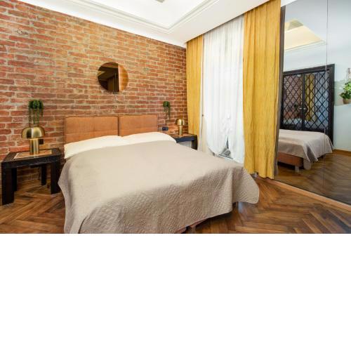 Castello Apartments