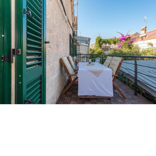 CENTAR TERACE APARTMENETS