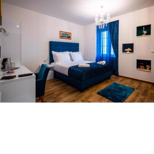 Center Luxury Rooms 3