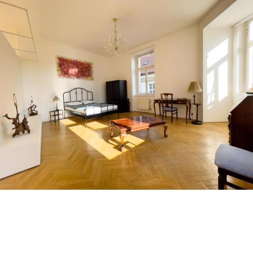 Center of Prague Apartment 369