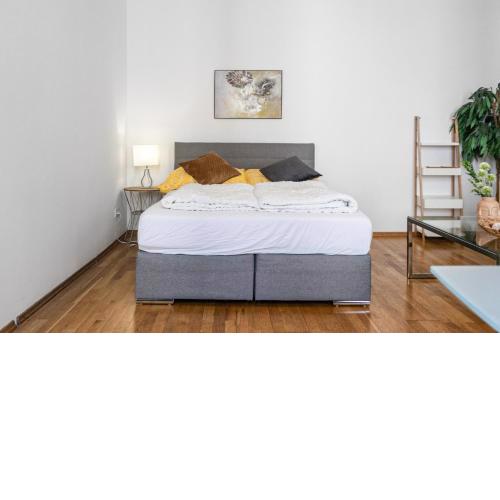Central Dreamscape 1BR Haven for Vienna Explorers
