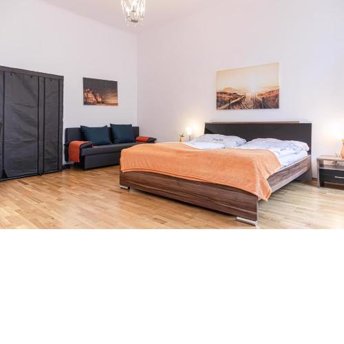 Central Elegance 2 BR Apt At Vienna's Vibrant Center