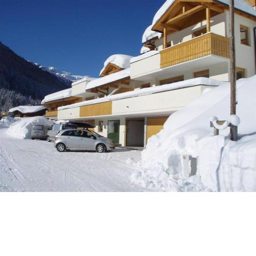 Chalet apartment in Saalbach-Hinterglemm