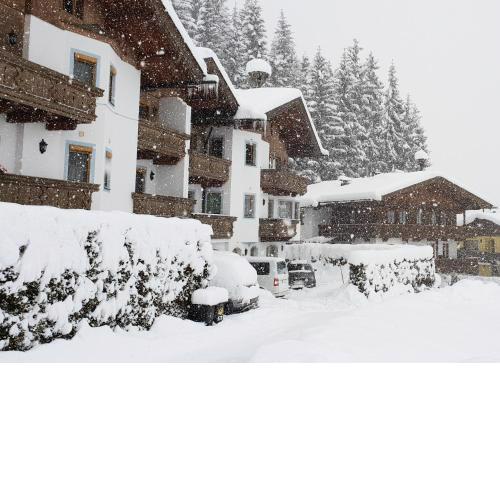 Chalet Bergzauber by PiaundDirk