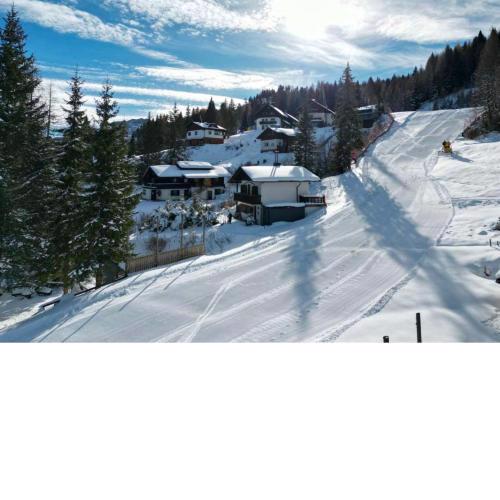Chalet Heinrich Nassfeld Ski-in & Ski-out