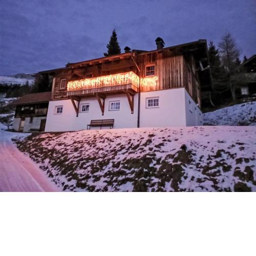 Chalet Heregger Hütte by Interhome