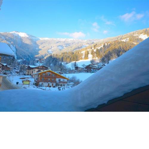 Chalet mit Sauna und Sommerg stekarte Zell am See