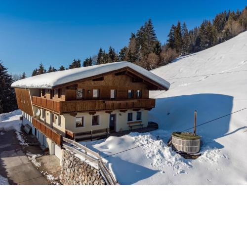Chalet with hot tub