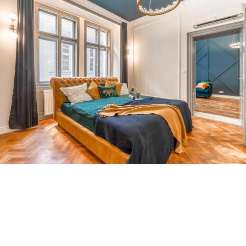 Charles Bridge Suite by Riverside
