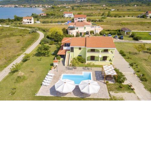 Charming Apartment in Ljubac Pool