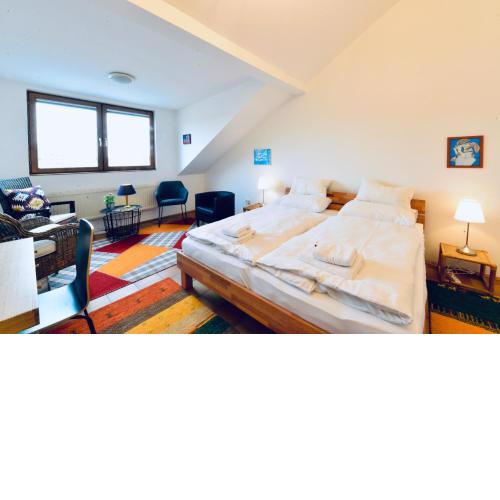 Charming Attic Apartment near Messe Wien and Center
