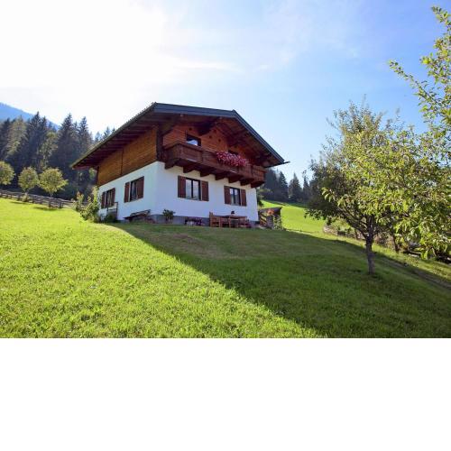 Charming Holiday Home in H ttau with Barbecue