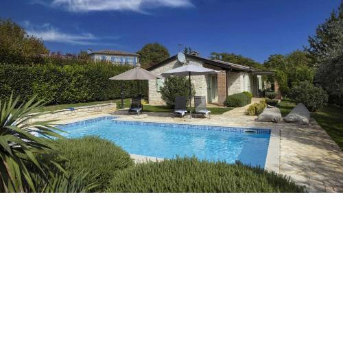 Charming villa Tinjan