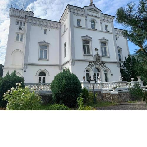 Chateau Franz