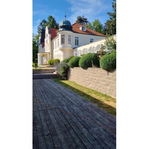 Chateau Radvanov Pension
