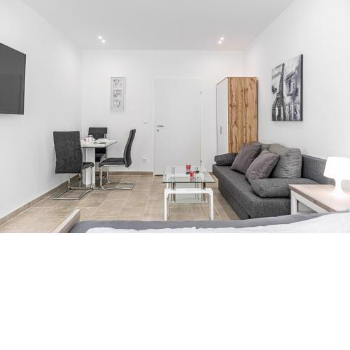 Cheerful Studio Vienna Favoriten near U1 Reumannplatz
