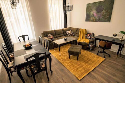 Chillton Apartment