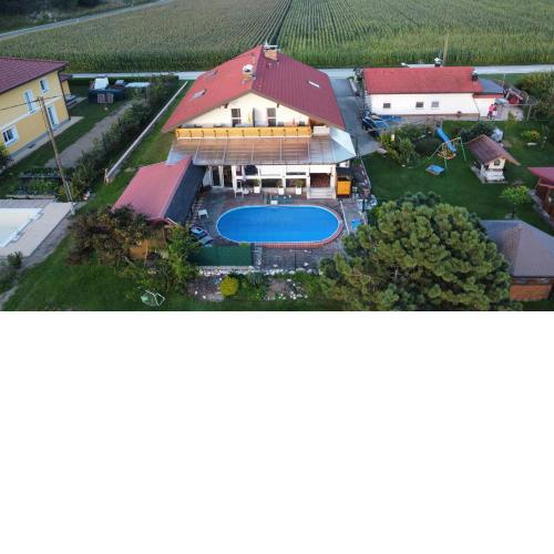 Christis Apartments