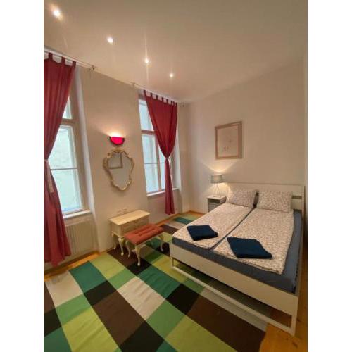 City apartment near Рrater and center