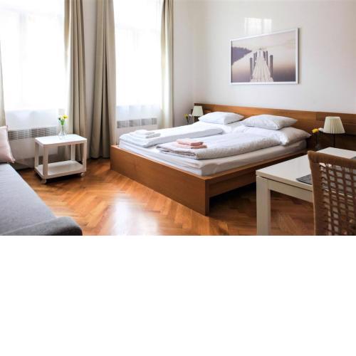 City Castle Aparthotel