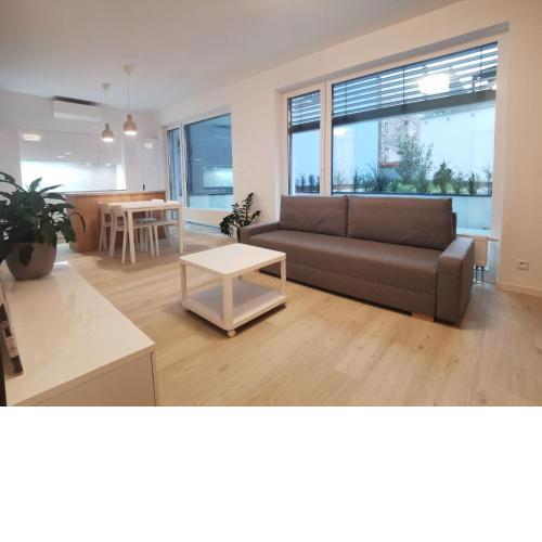 City Castle Apartments Free Parking