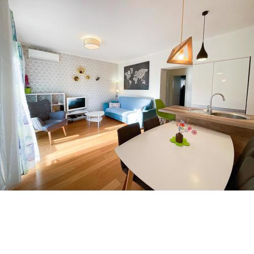 City Charm Apartment