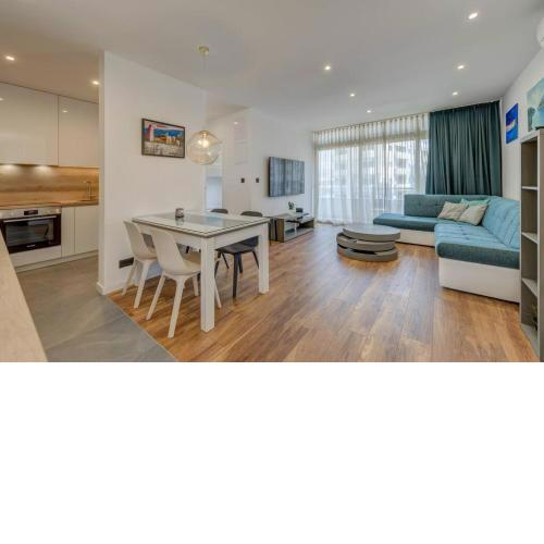 City East Apartment