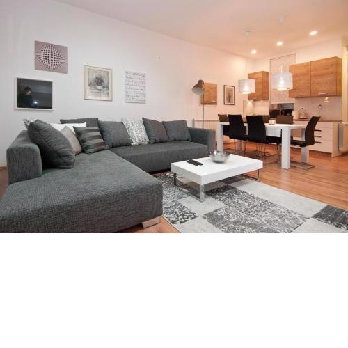 City Lights Apartment