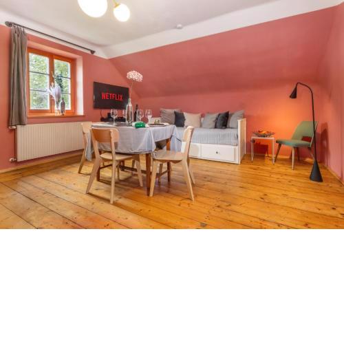 City-Loft in Villa 100und10 - Charmantes Dachstudio beim Lendkanal