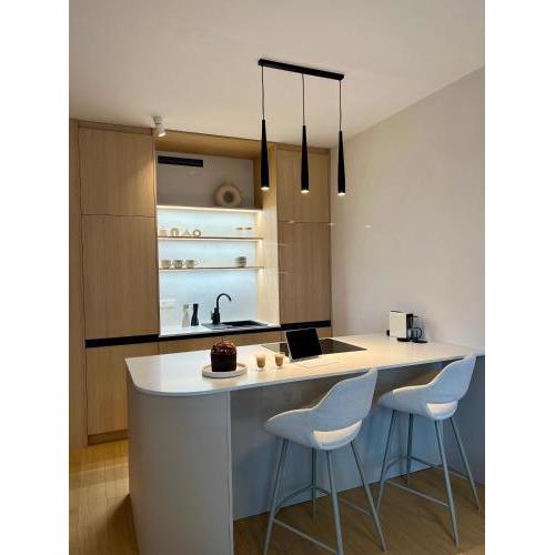 Cloud 9 Sky Park Elegance - Brand New Apartment with Stunning Views