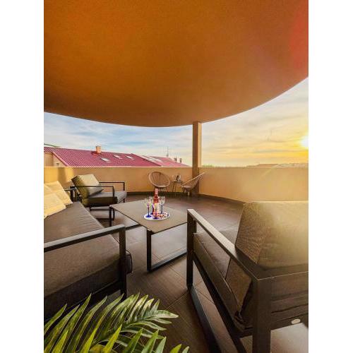Comfortable Penthouse Apartment - Sita