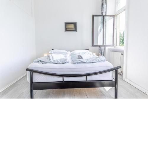 Comfy 3BR Shared Apartment - U6 Subway, Danube & Millenium City